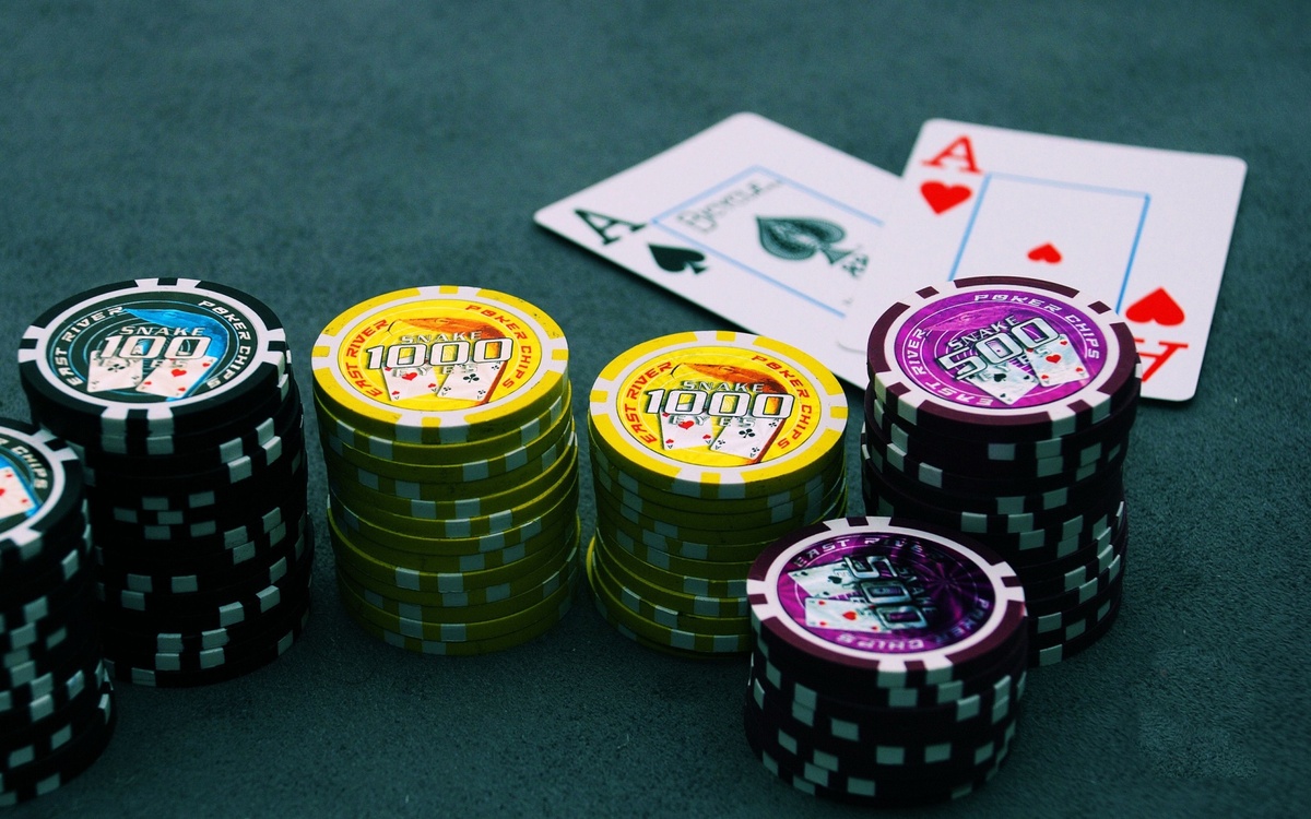 Black Oak Casino کھلاڑیوں کے لیے لائیو کیسینو سیکشن